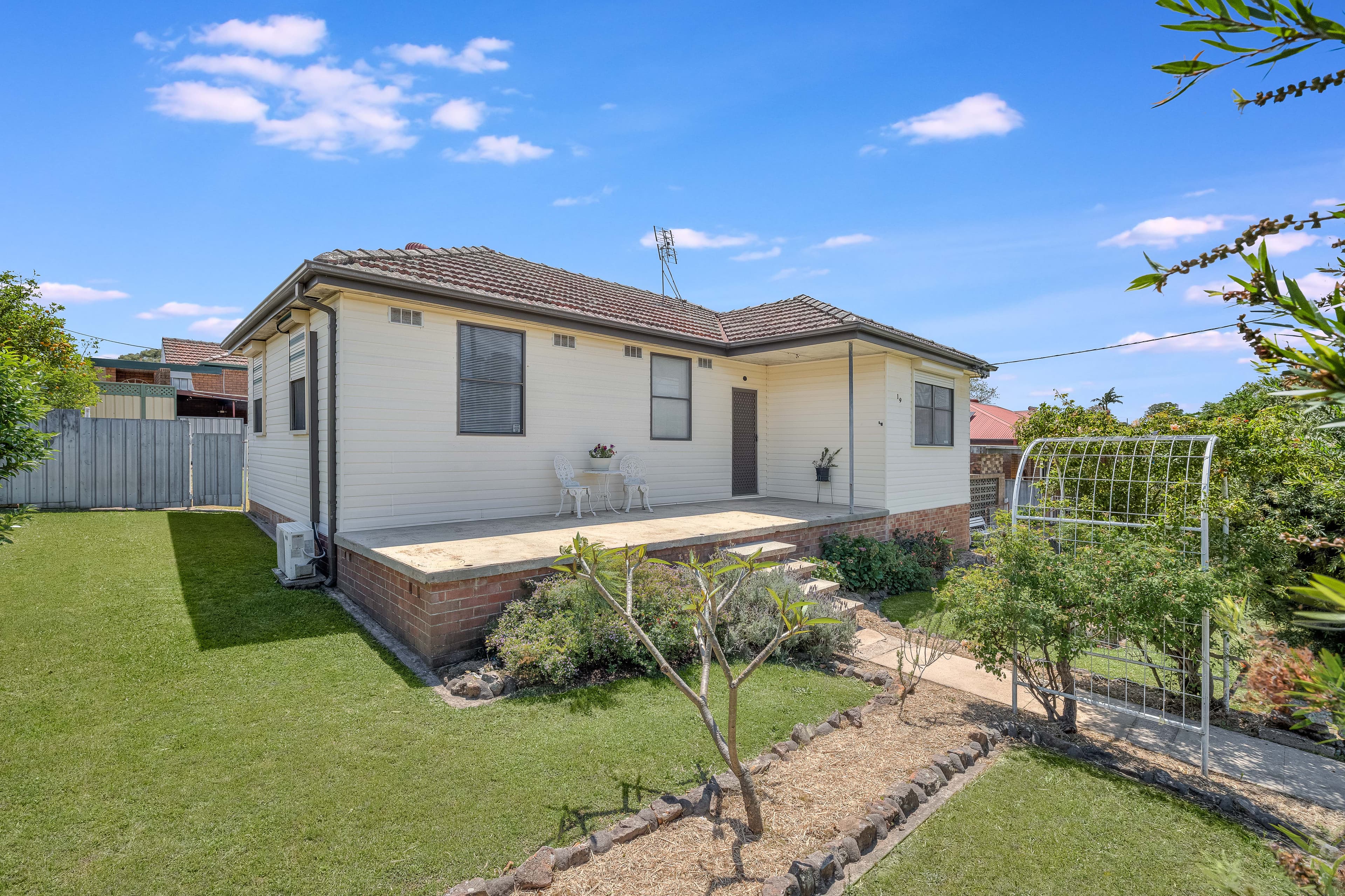 19 Melbee Street, Rutherford NSW 2320, Rutherford - Thumbnail 2
