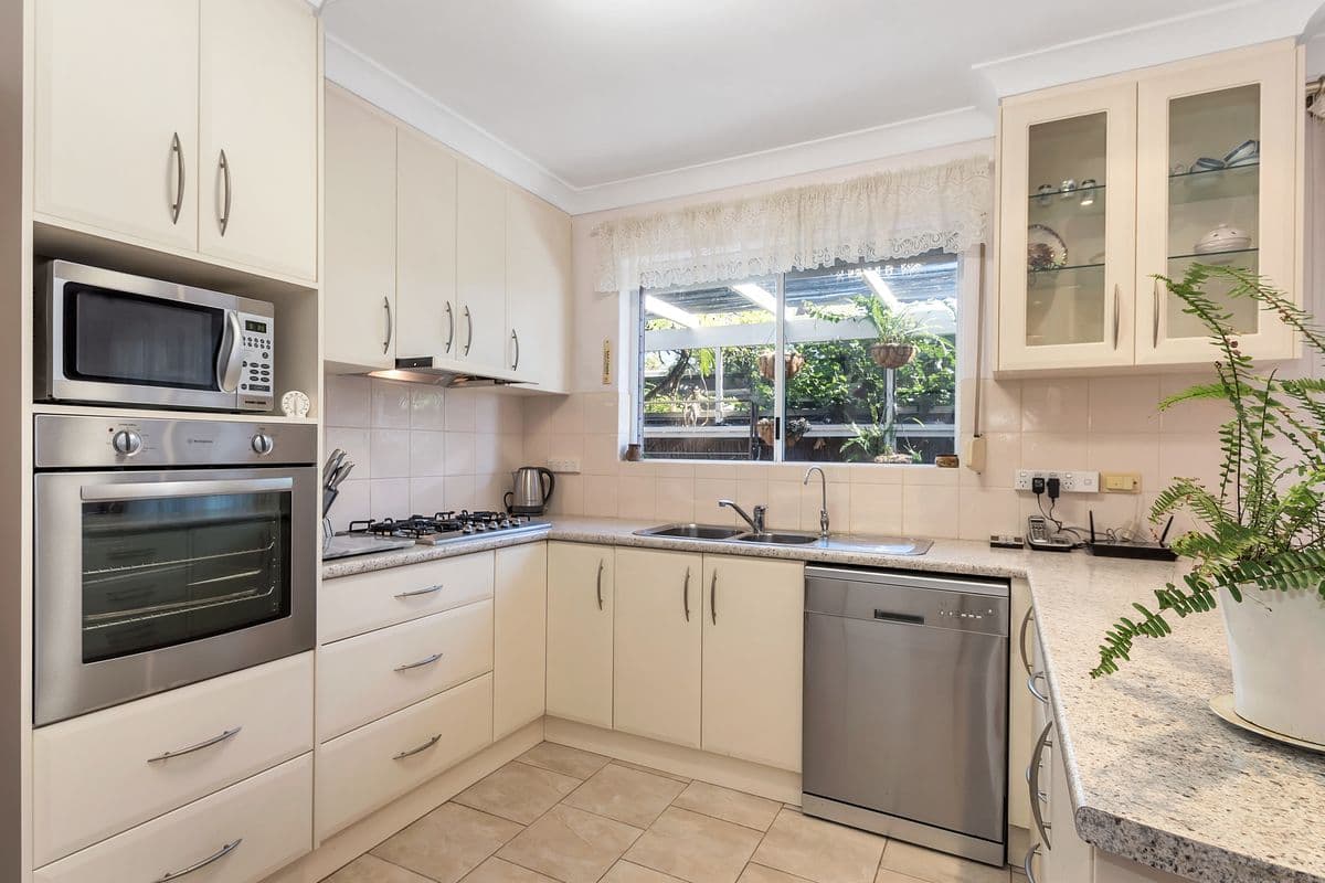 4 Cocos Grove, West Lakes SA 5021, West Lakes - Thumbnail 4