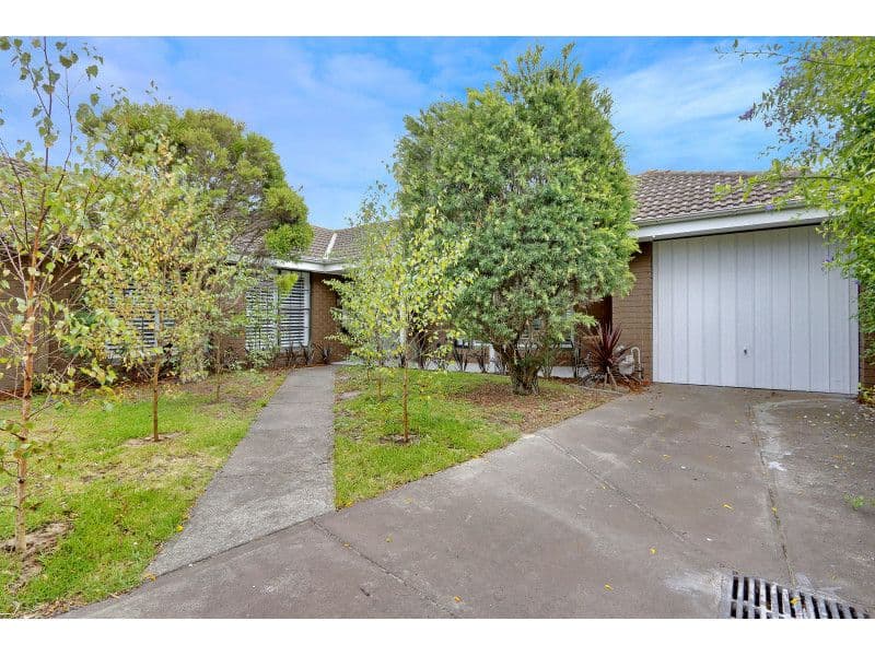 4 Marine Avenue, Mornington VIC 3931, Mornington - Image 1