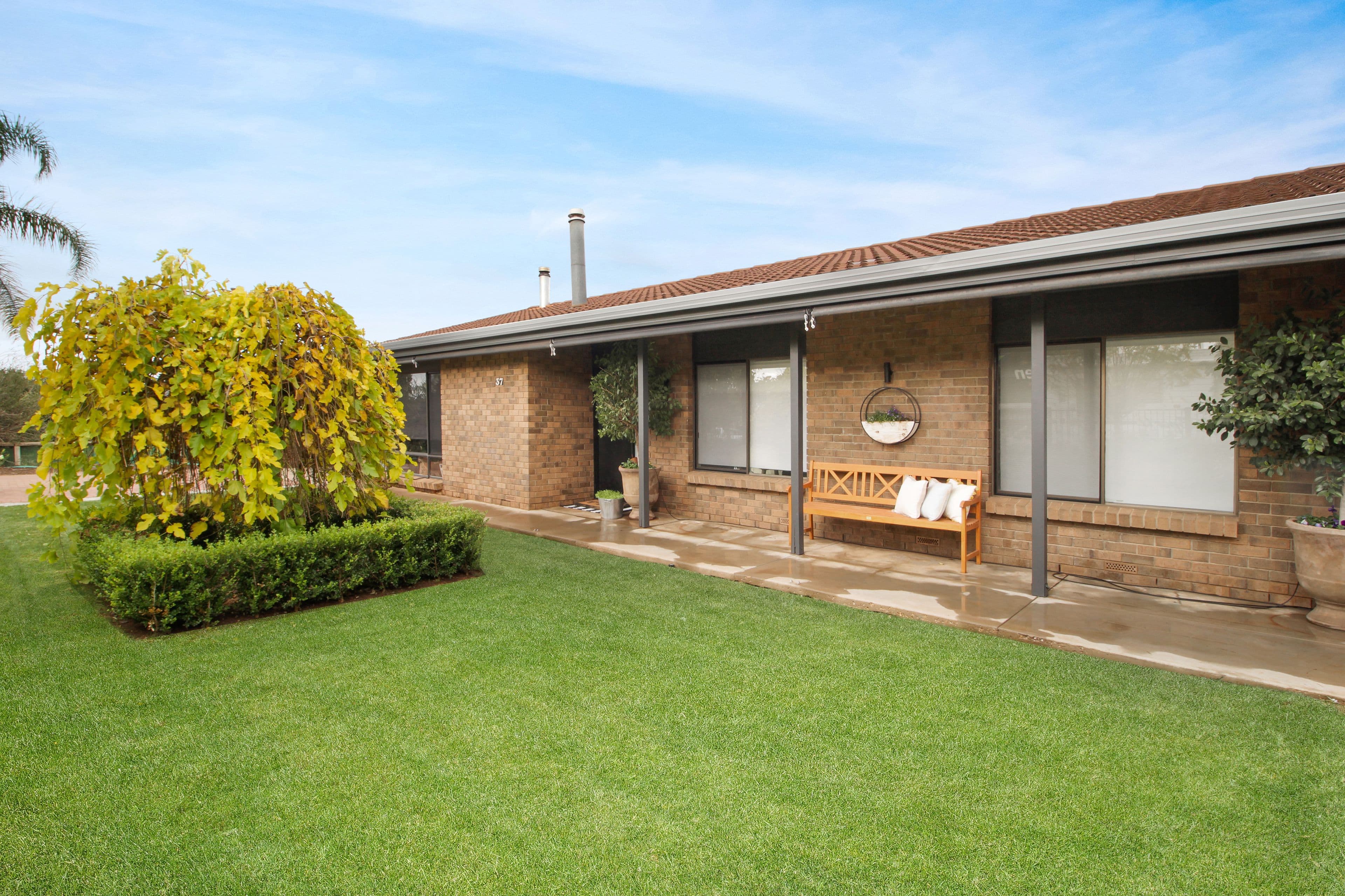 37 Eringa Avenue, Loxton SA 5333, Loxton - Image 1