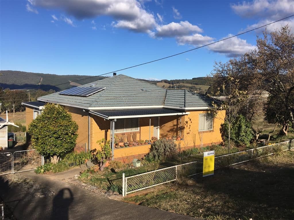 37 Corralyn Avenue, Batlow NSW 2730, Batlow - Image 1