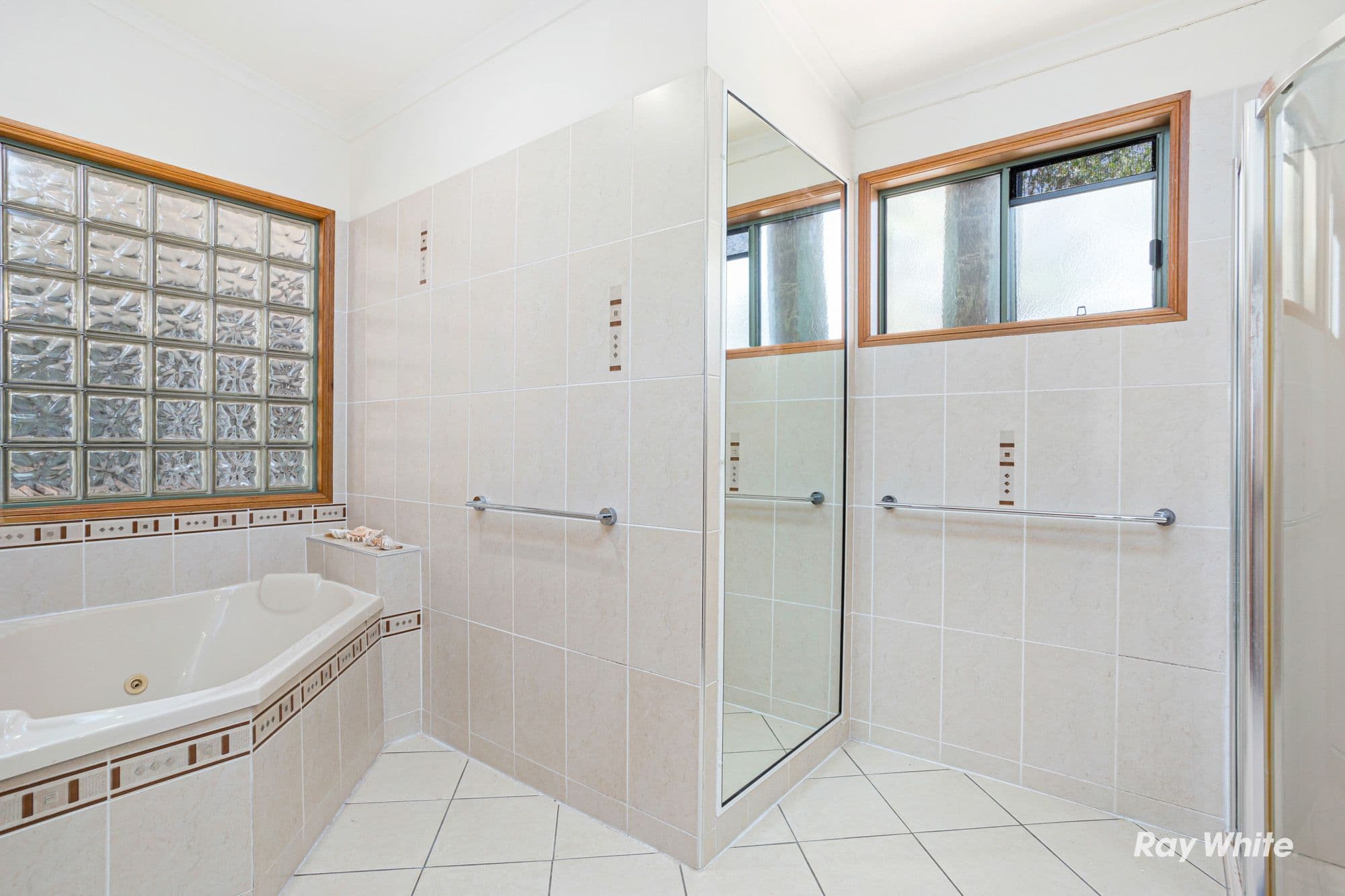 112 Archer Street, Emu Park QLD 4710, Emu Park - Thumbnail 6