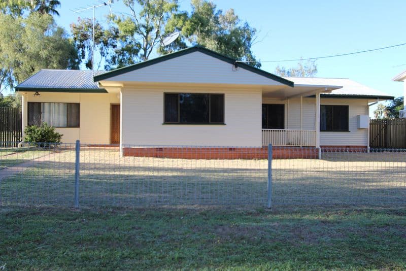 10 Lockett Street, Charleville QLD 4470, Charleville - Image 1
