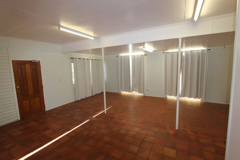 10 Lockett Street, Charleville QLD 4470, Charleville - Thumbnail 4