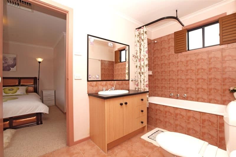 7 Parkhaven Avenue, KINGSBURY VIC 3083, Kingsbury - Thumbnail 6