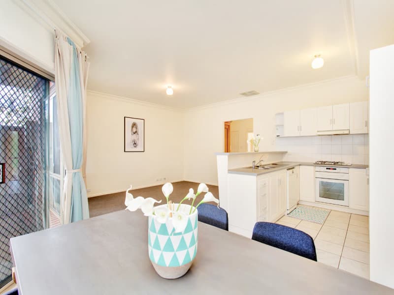 1 / 4 Aquaviva Circle, Viveash, Mile End - Thumbnail 2