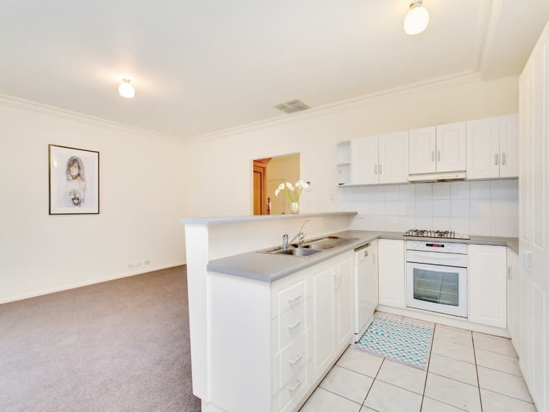 1 / 4 Aquaviva Circle, Viveash, Mile End - Thumbnail 3