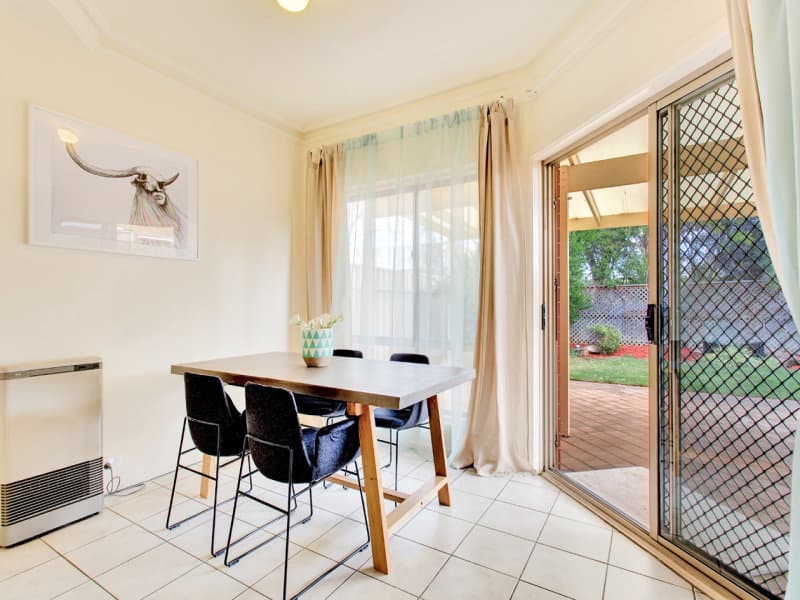 1 / 4 Aquaviva Circle, Viveash, Mile End - Thumbnail 5