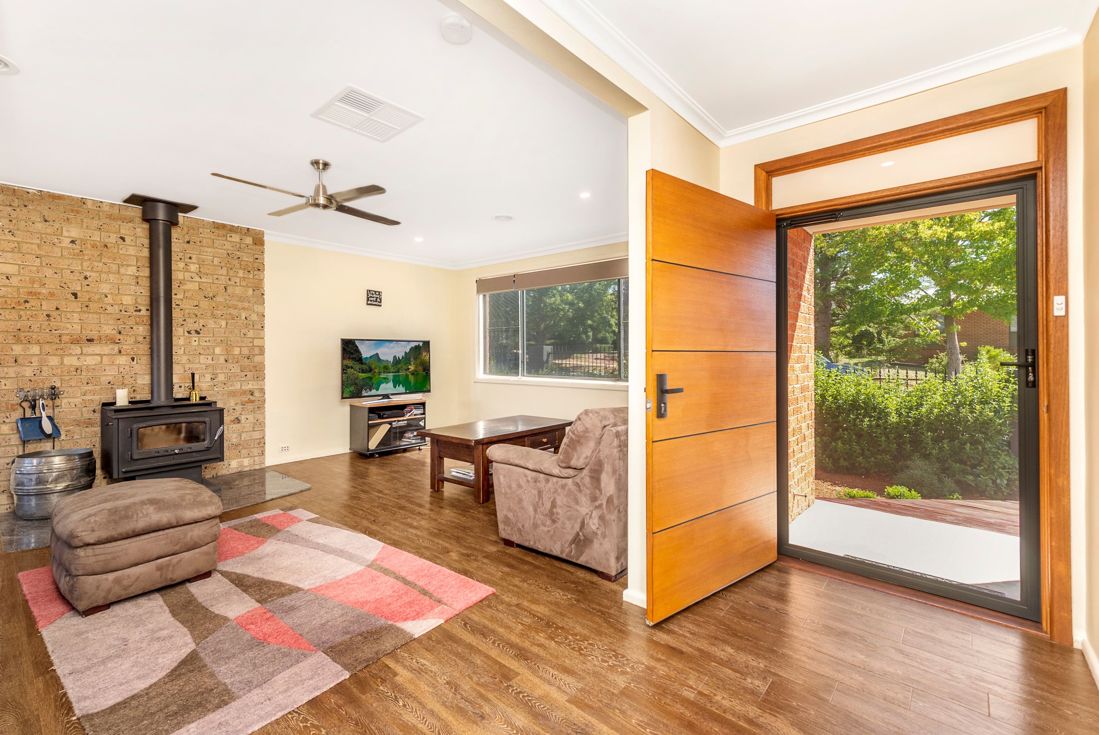 1 Cascade Street, Crestwood - Thumbnail 4