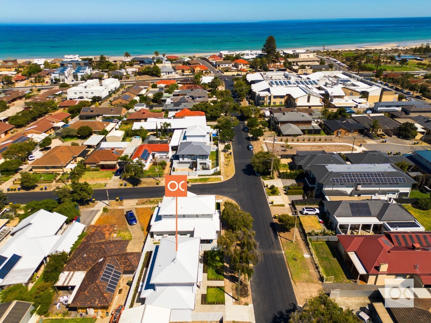 12c First Avenue, Semaphore Park - Thumbnail 2