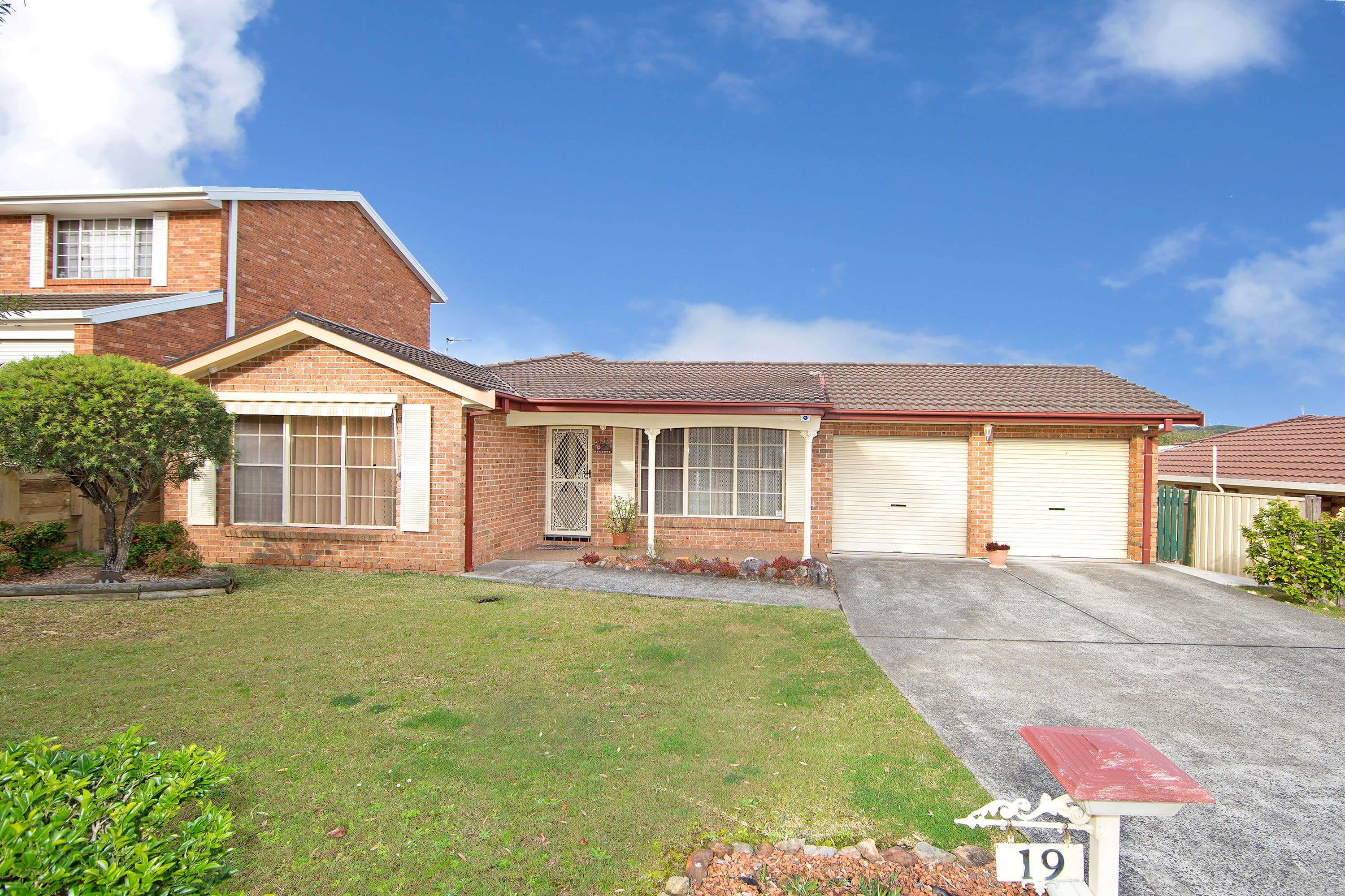 19 Morley Avenue, Bateau Bay - Image 1