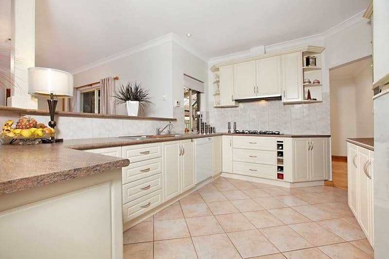 28 Jackaroo Crescent, WALKLEY HEIGHTS SA 5098, Walkley Heights - Thumbnail 2