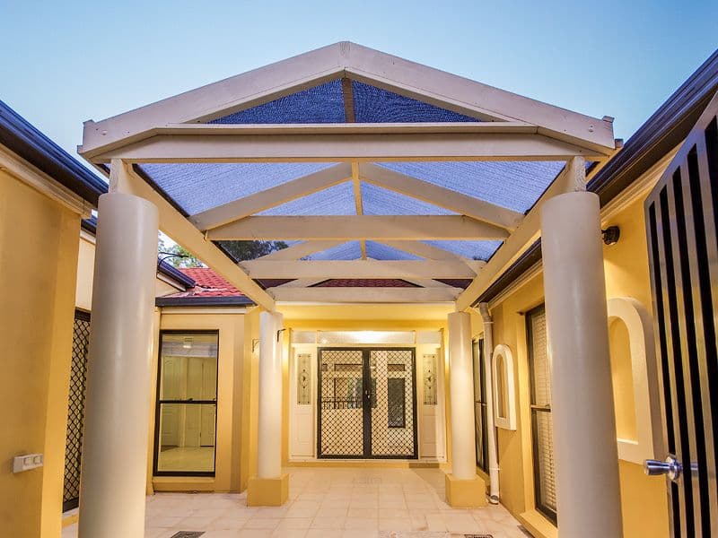 18 Torquay Place, Arundel QLD 4214, Arundel - Thumbnail 4