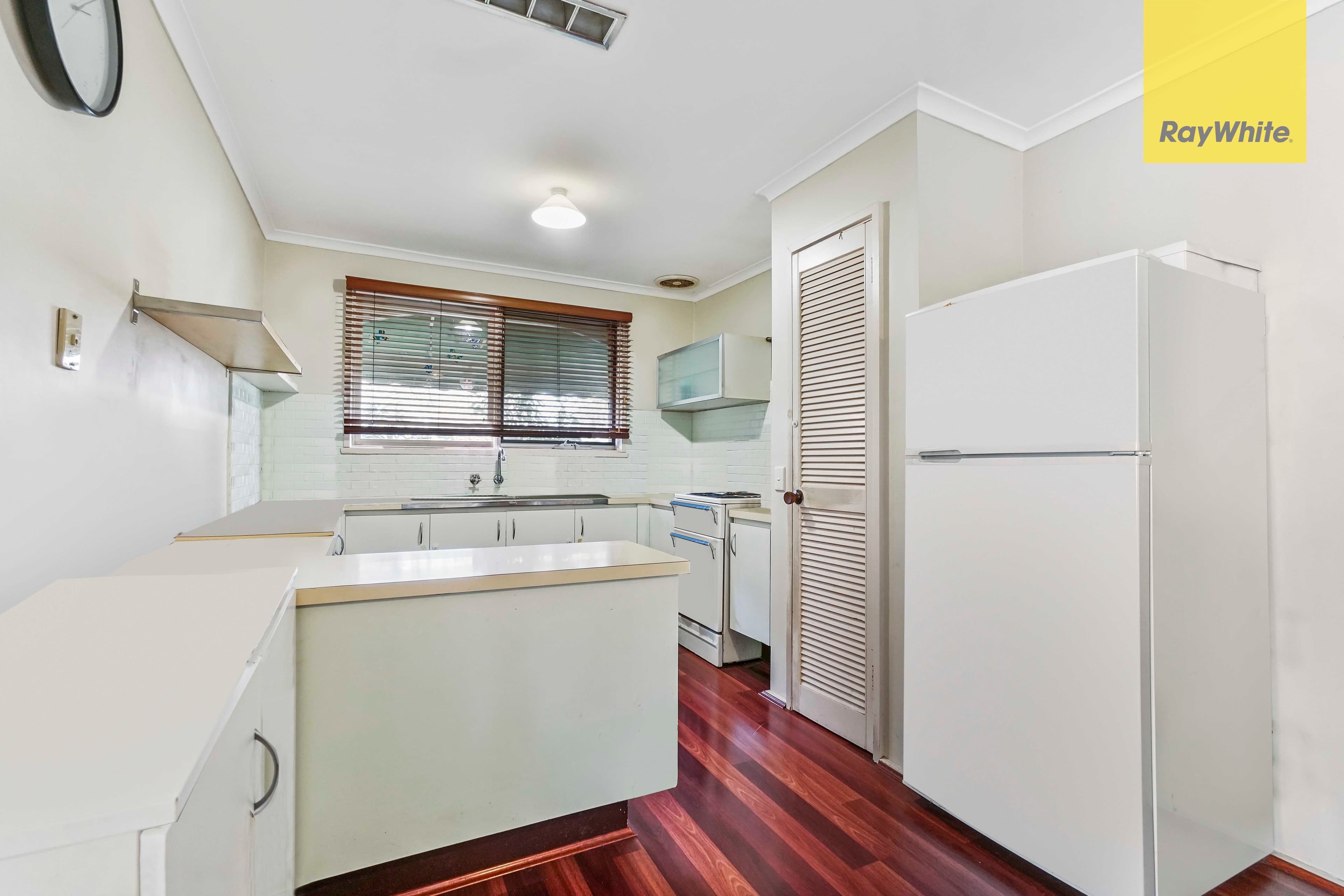 5 Gainsborough Place, Melton West VIC 3337, Melton West - Thumbnail 2