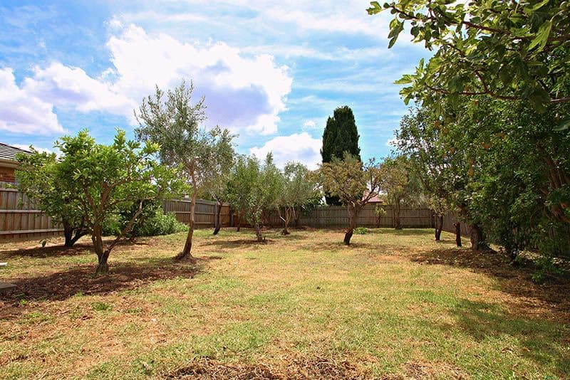 22 Fox Street, ST ALBANS VIC 3021, St Albans - Thumbnail 2