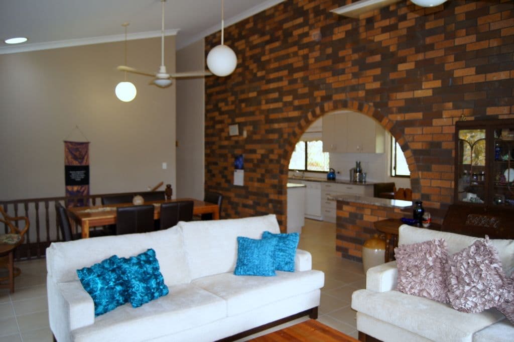 10 Cunningham Crescent, NAMBOUR QLD 4560, Nambour - Thumbnail 2