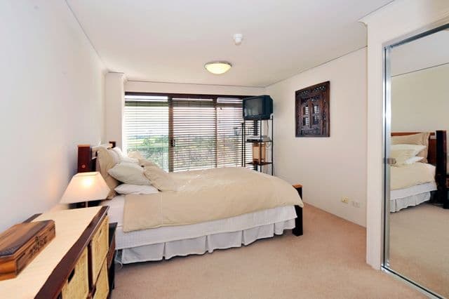 2 Woolgar Street, Gympie, QLD, 4570, Gympie - Thumbnail 3