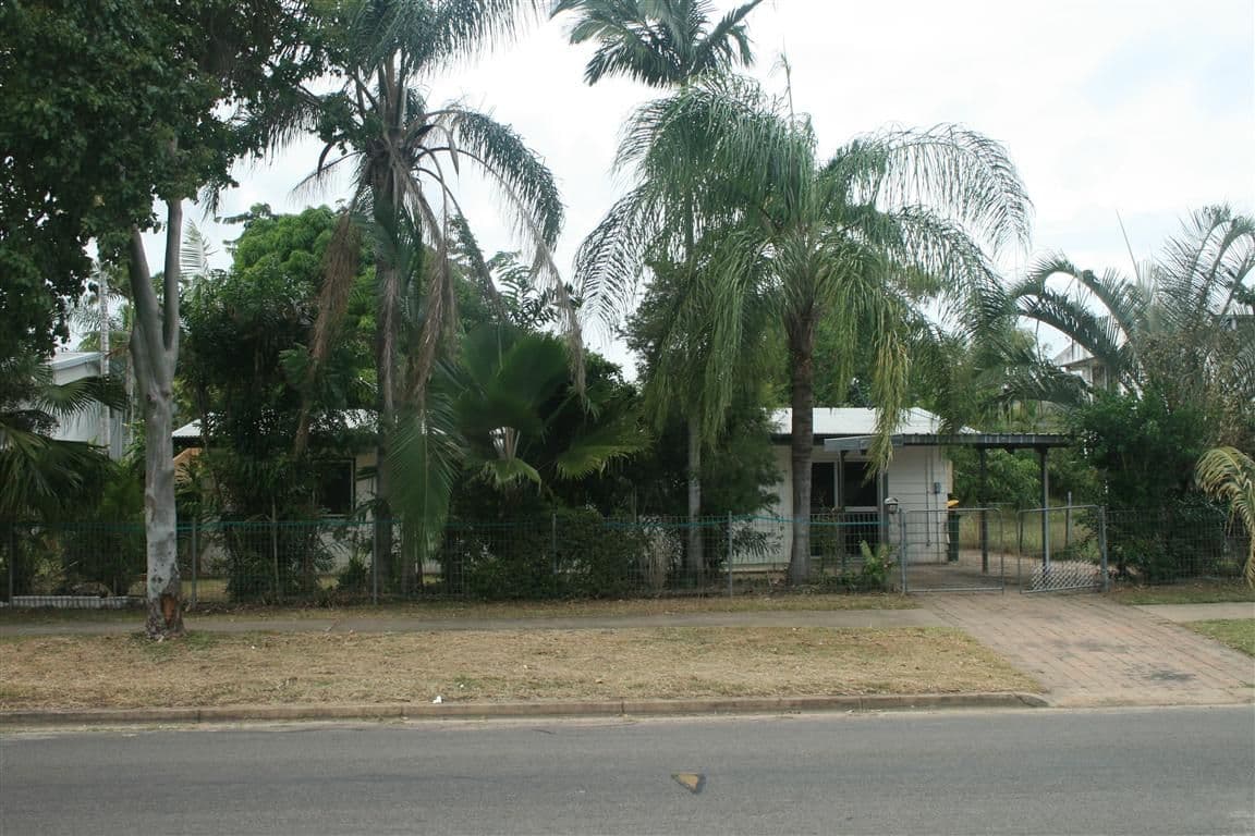 140 Miles Avenue, KELSO QLD 4815, Kelso - Thumbnail 2