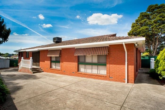 11 Cameron Parade, BUNDOORA VIC 3083, Bundoora - Thumbnail 3