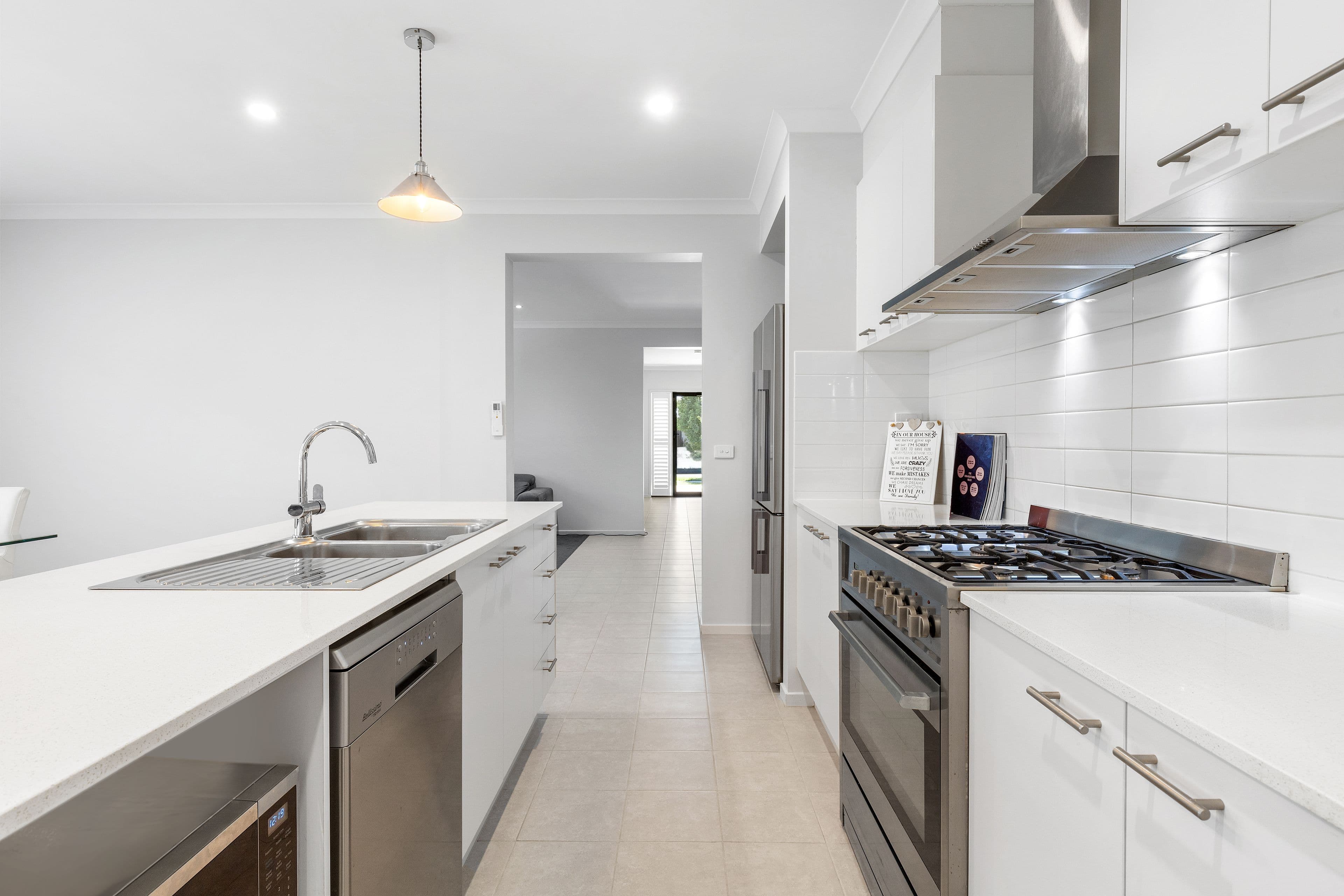 11 Rennison Drive, Wollert VIC 3750, Wollert - Thumbnail 3