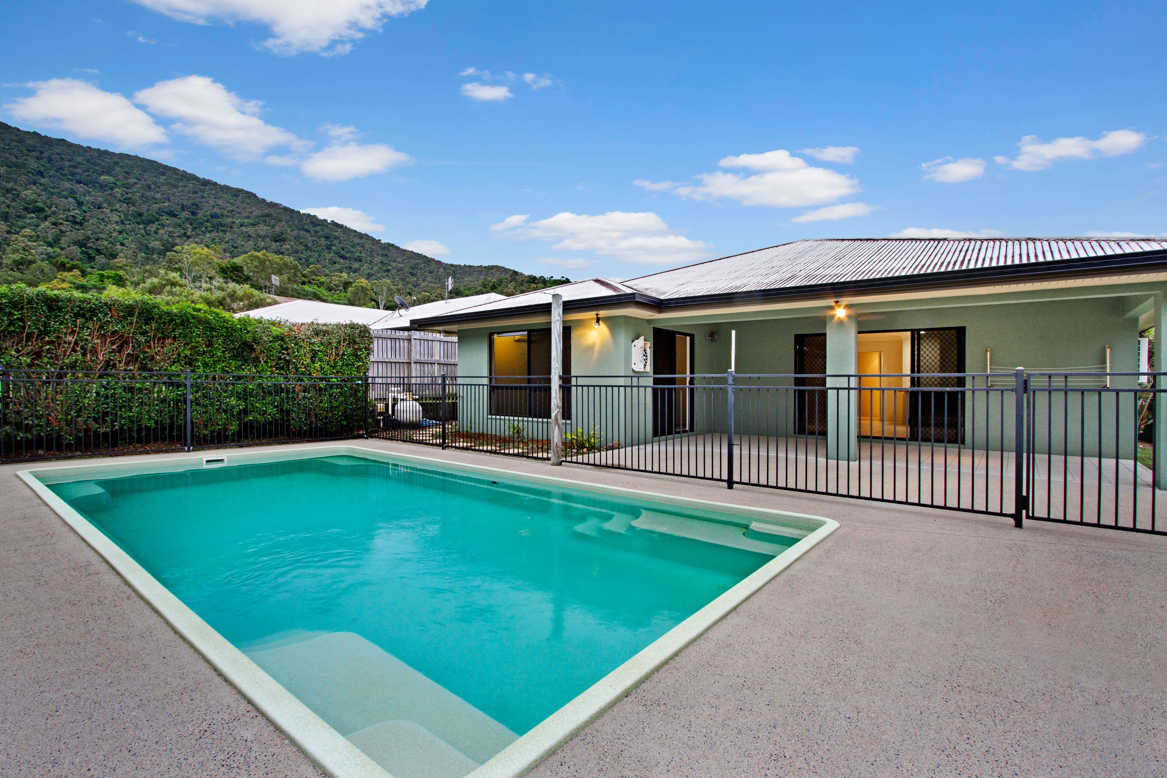 35 Sanctuary Avenue, Jubilee Pocket QLD 4802, Jubilee Pocket - Thumbnail 3