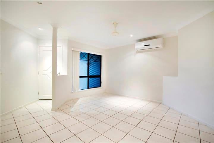 35 Sanctuary Avenue, Jubilee Pocket QLD 4802, Jubilee Pocket - Thumbnail 7