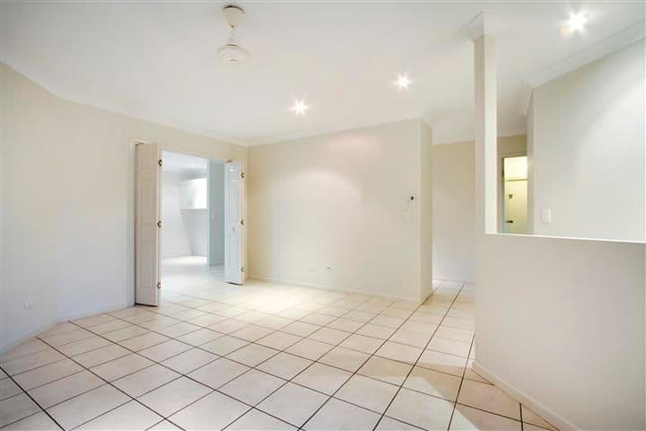 35 Sanctuary Avenue, Jubilee Pocket QLD 4802, Jubilee Pocket - Thumbnail 8