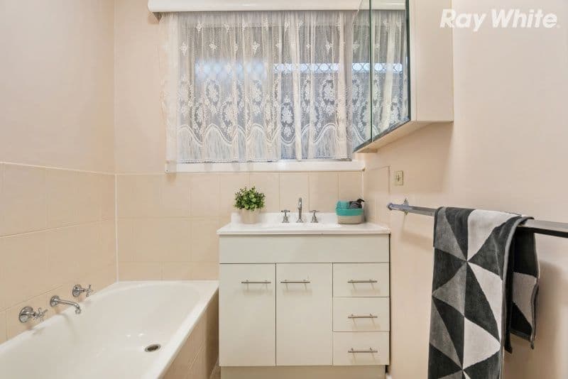64a Kelvinside Road, Noble Park VIC 3174, Noble Park - Thumbnail 8