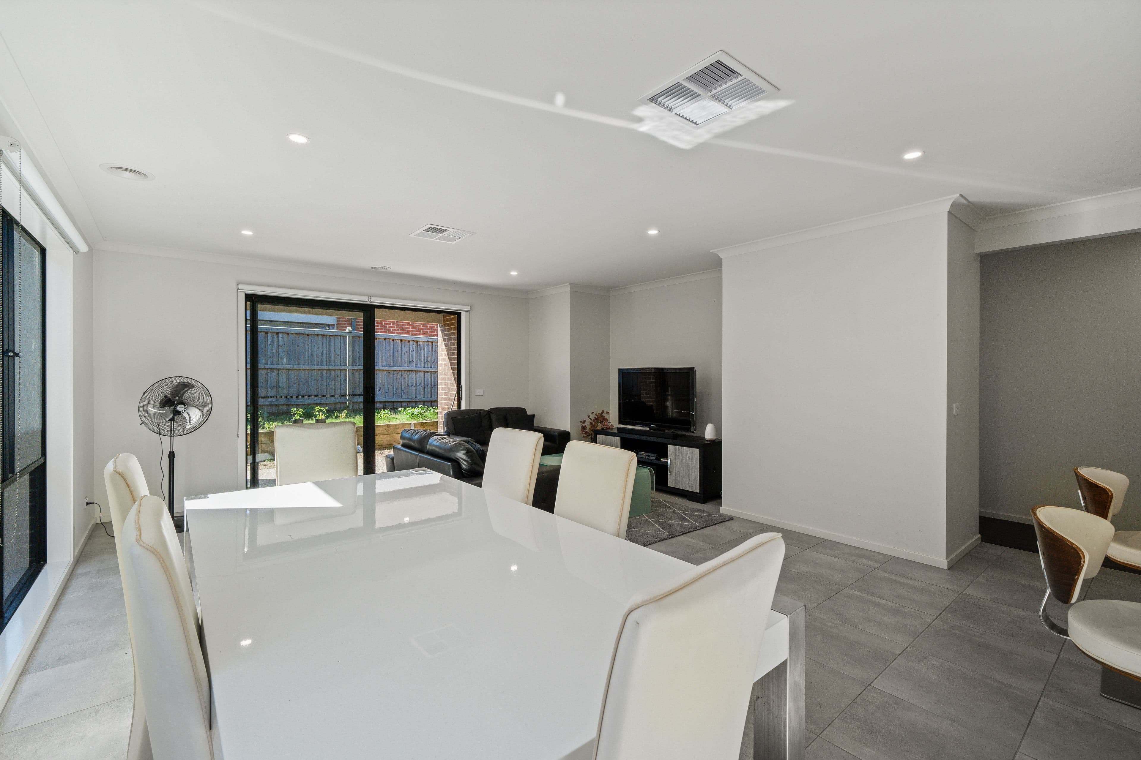 182 Morison Road, Clyde VIC 3978, Clyde - Thumbnail 8