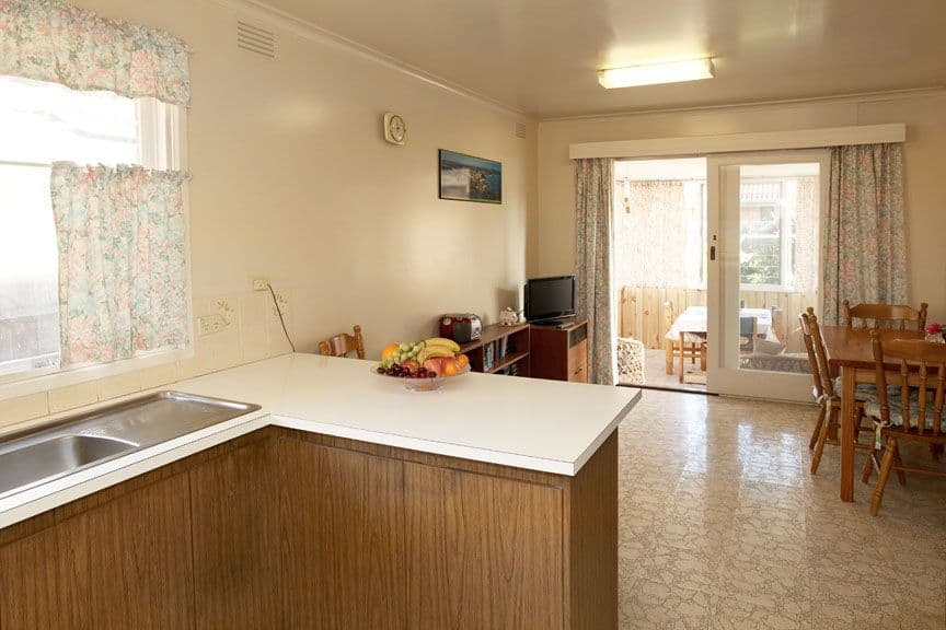 105 Watsons Road, GLEN WAVERLEY VIC 3150, Glen Waverley - Thumbnail 3