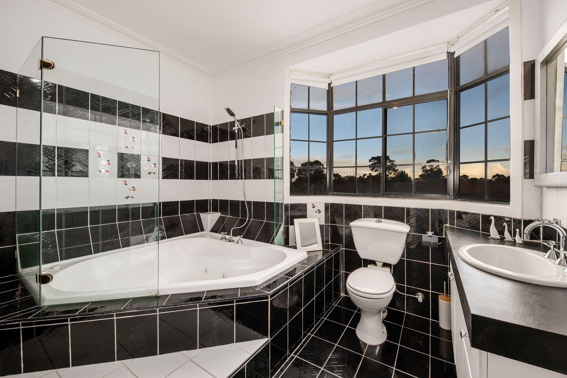 9 Swindon Crescent, Keilor Downs VIC 3038, Keilor Downs - Thumbnail 6