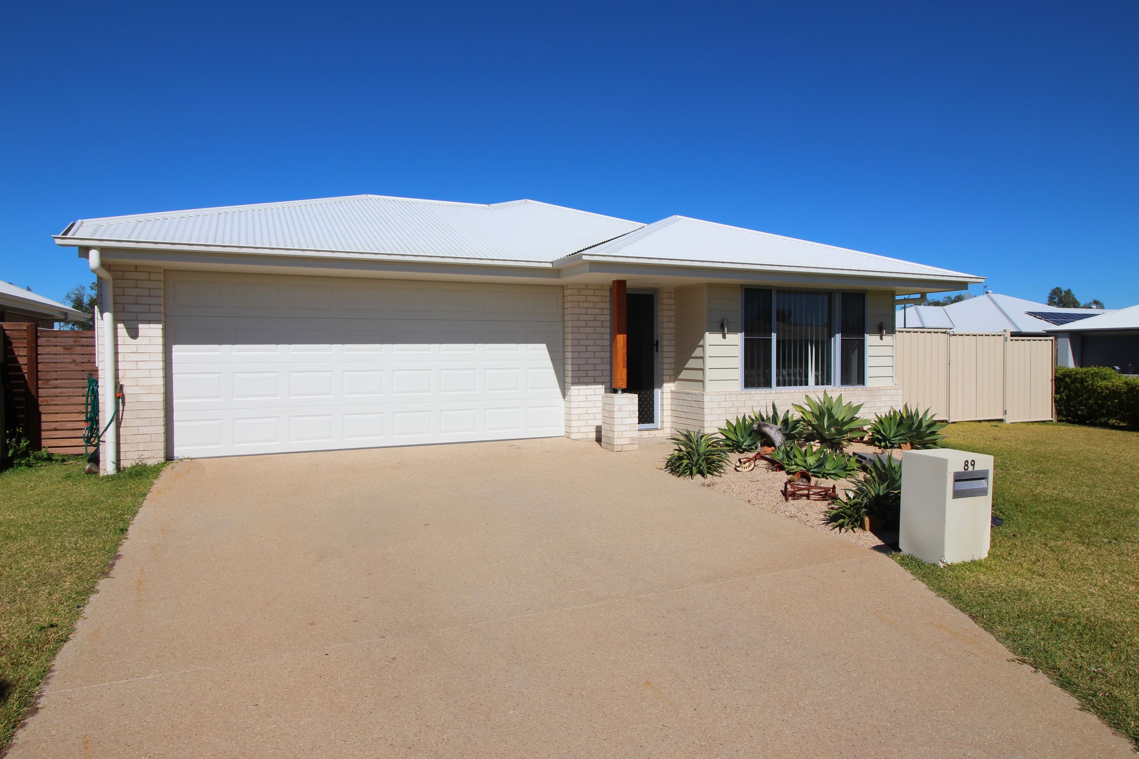 89 Canterbury Road, Emerald QLD 4720, Emerald - Image 1