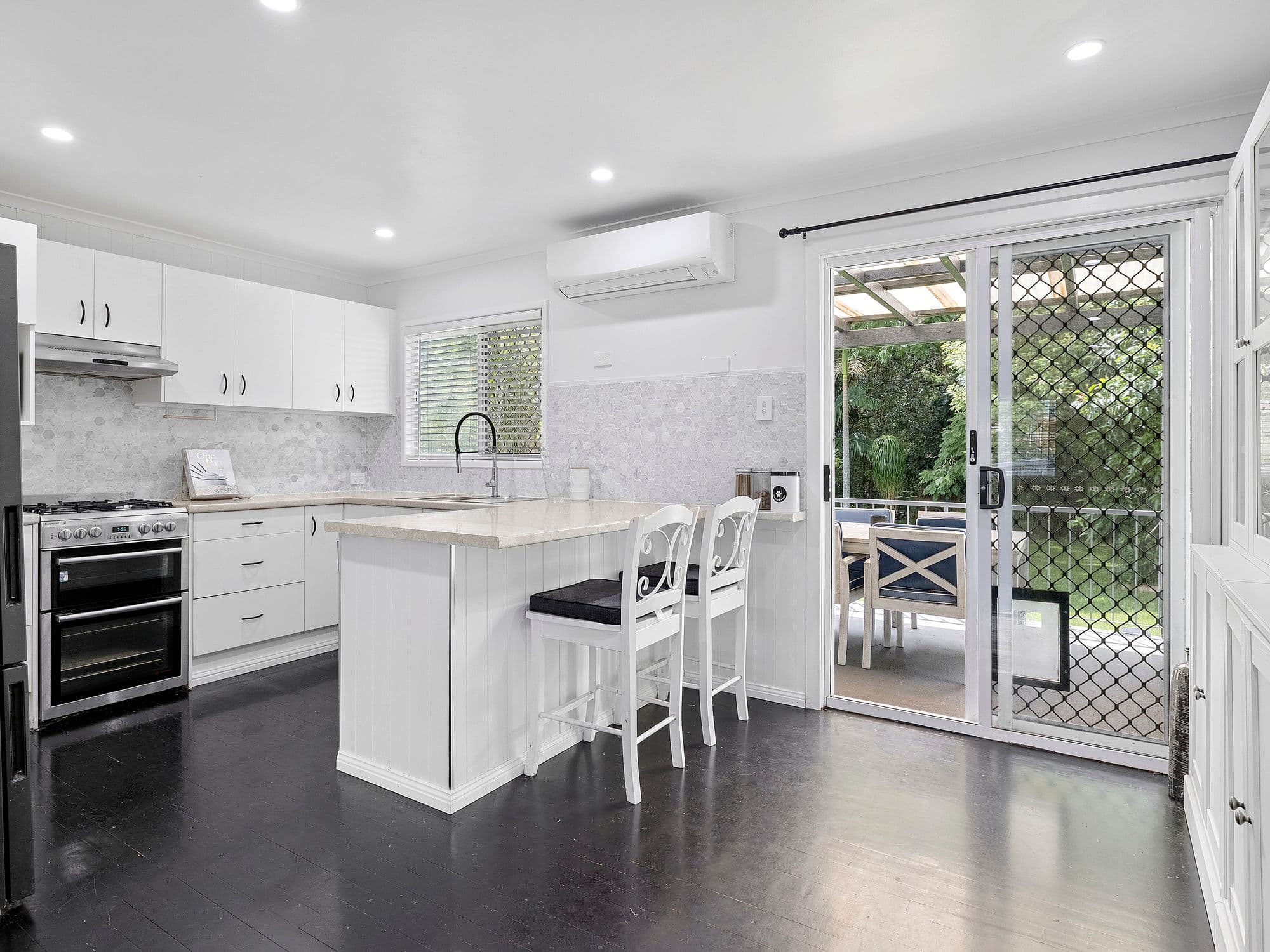 62 Allamanda Drive, Daisy Hill QLD 4127, Daisy Hill - Thumbnail 2