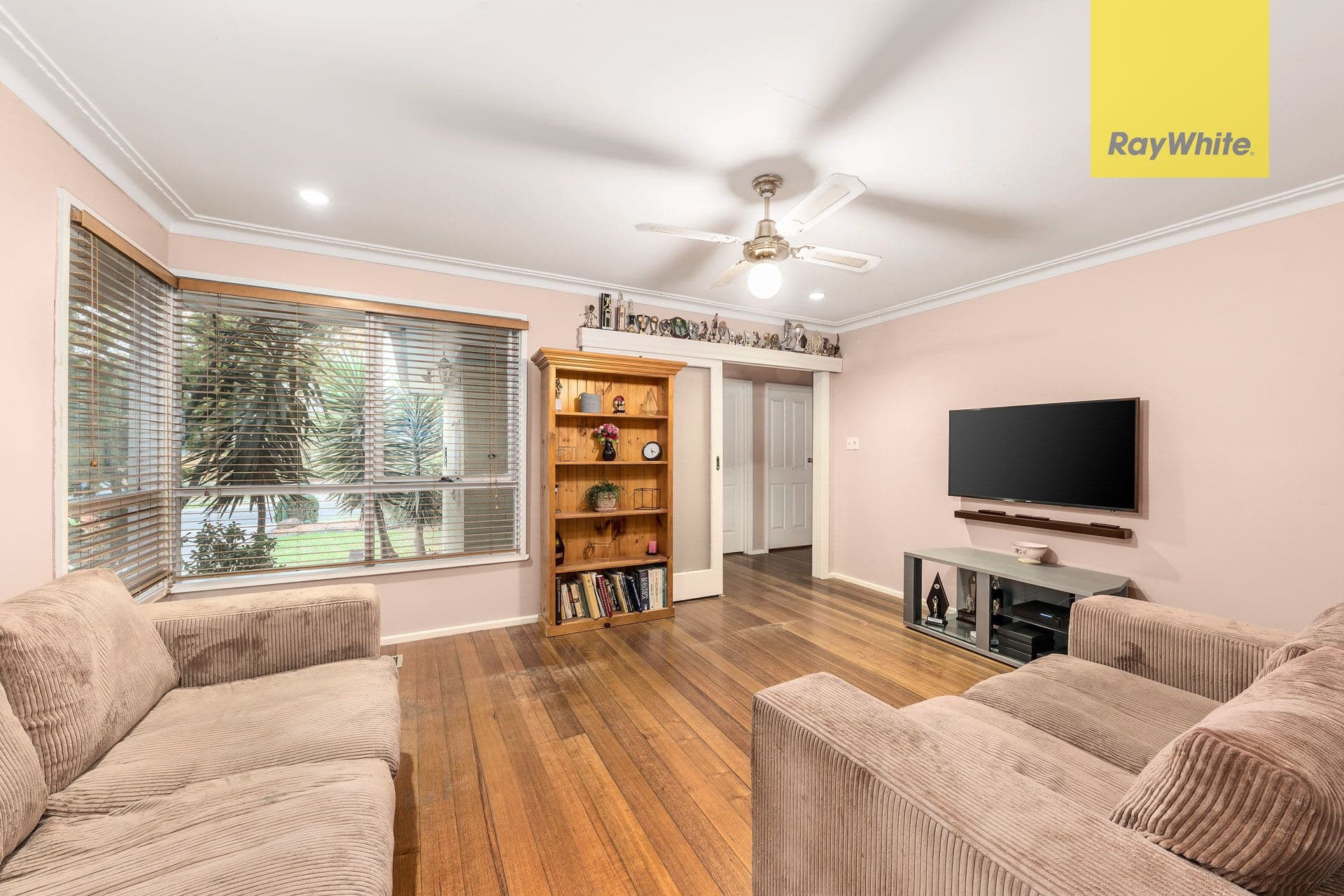 14 Allister Close, Knoxfield VIC 3180, Knoxfield - Thumbnail 3
