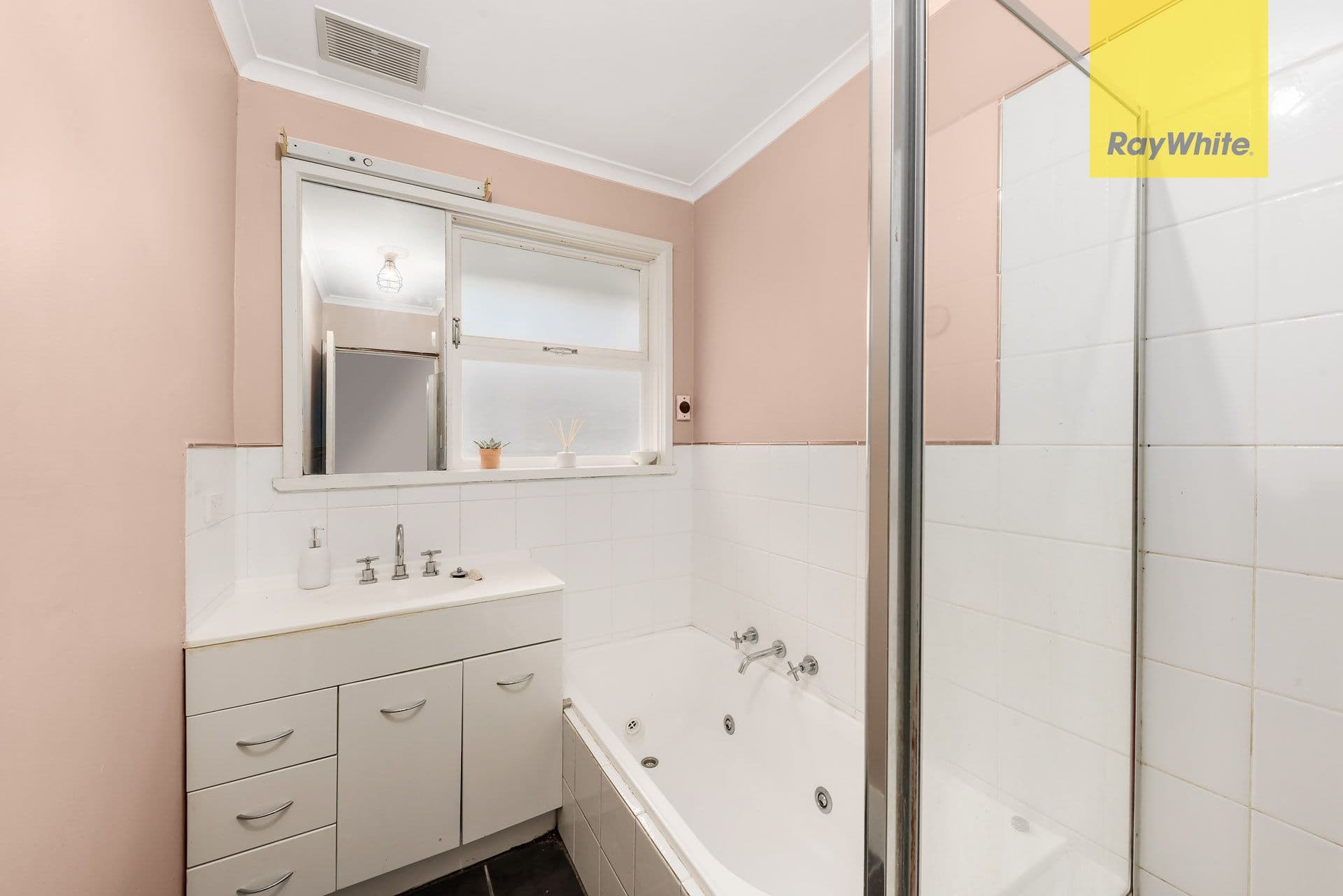 14 Allister Close, Knoxfield VIC 3180, Knoxfield - Thumbnail 8