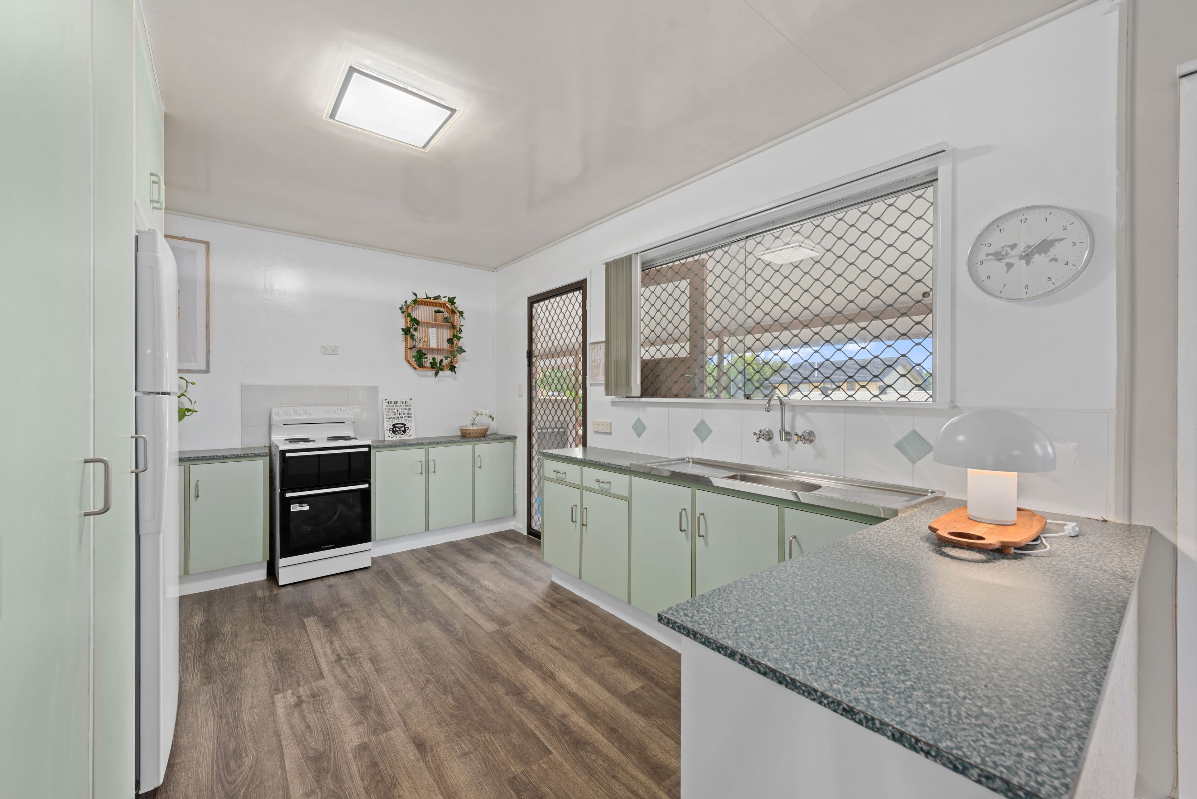 60 JACARANDA Drive, Albany Creek QLD 4035, Albany Creek - Thumbnail 5