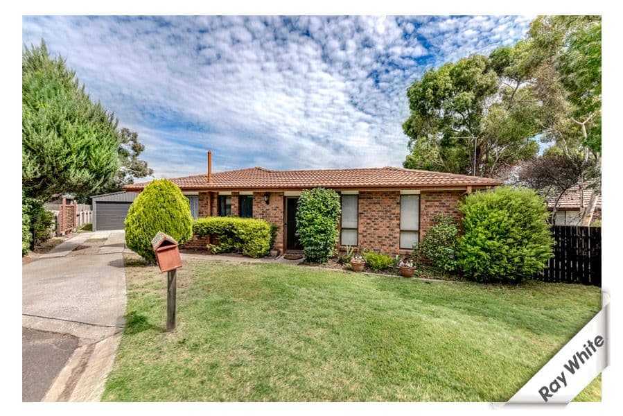 6 Wolfe Place, Gilmore ACT 2905, Gilmore - Image 1