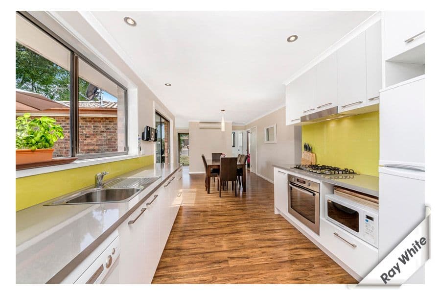 6 Wolfe Place, Gilmore ACT 2905, Gilmore - Thumbnail 5