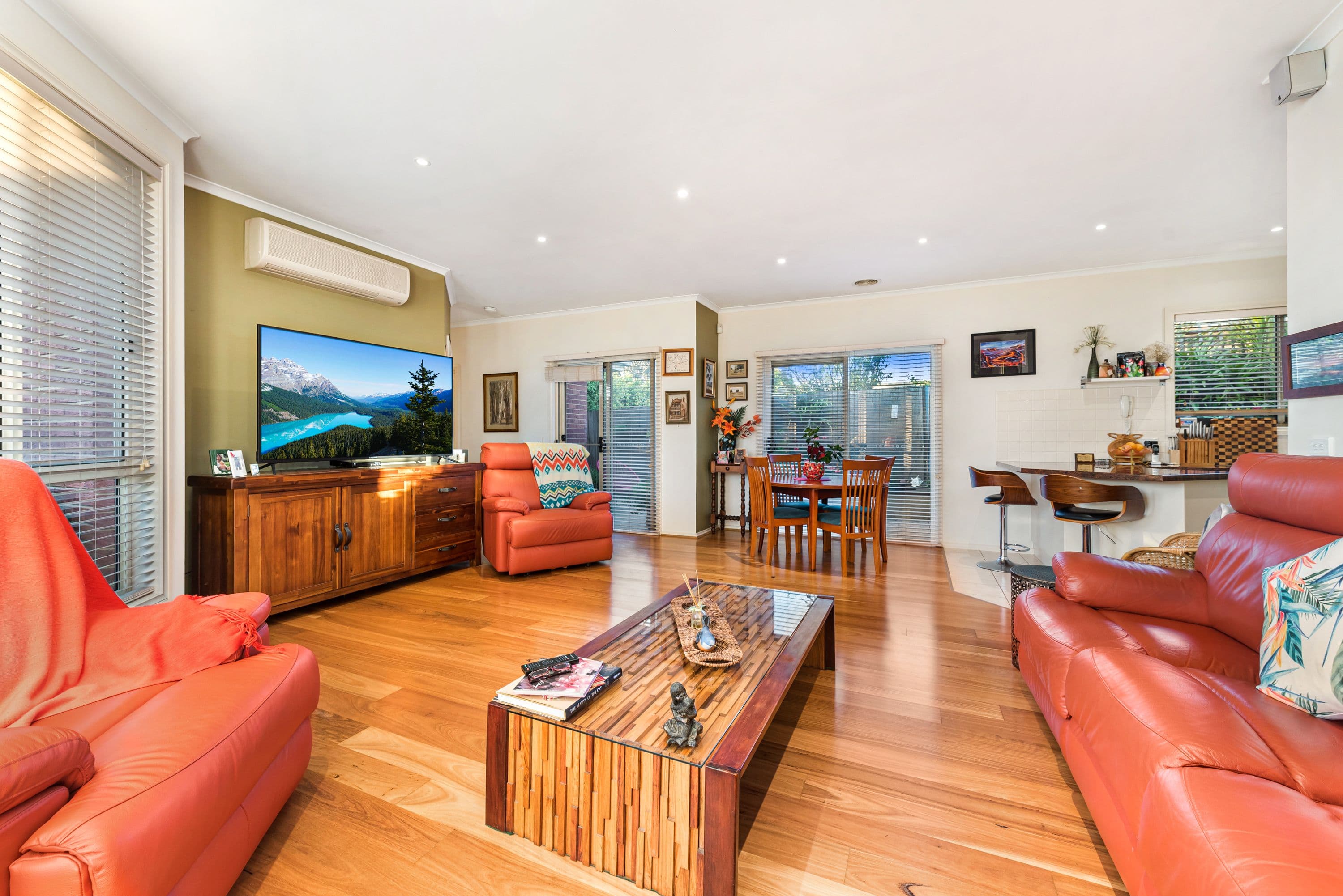 47 Kathryn Road, Knoxfield VIC 3180, Knoxfield - Thumbnail 2