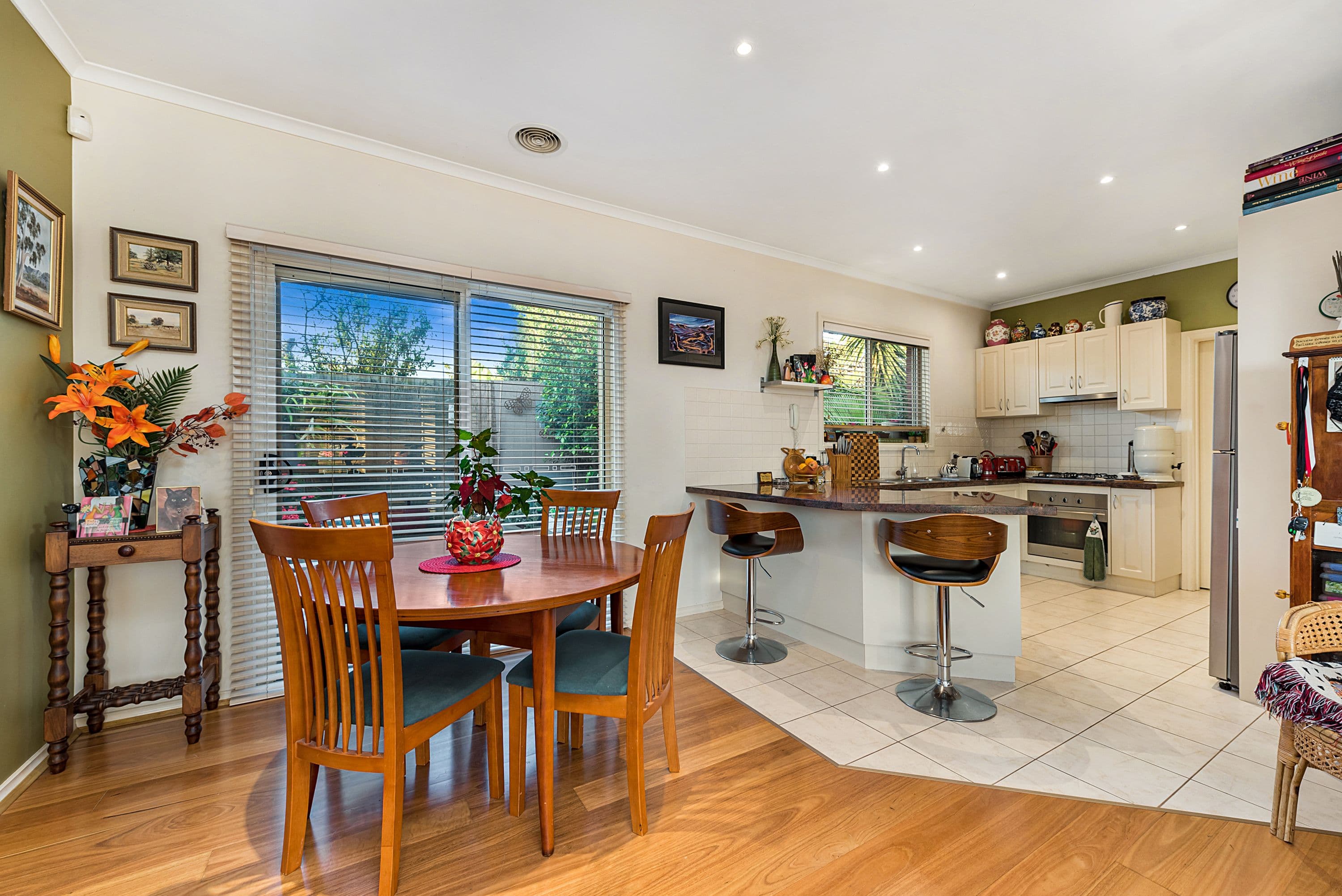 47 Kathryn Road, Knoxfield VIC 3180, Knoxfield - Thumbnail 3