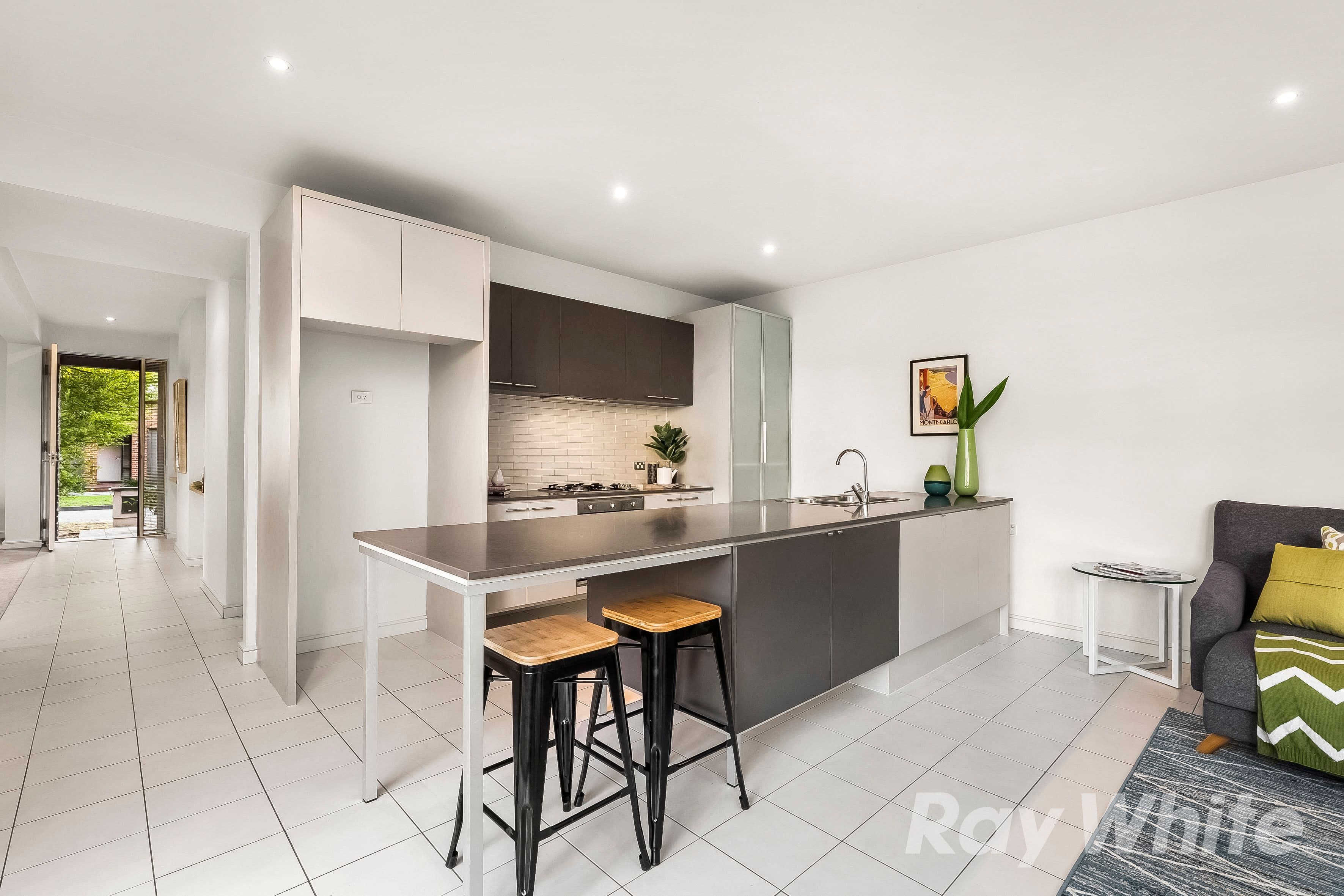 8 Malone Grove, Mulgrave VIC 3170, Mulgrave - Thumbnail 2
