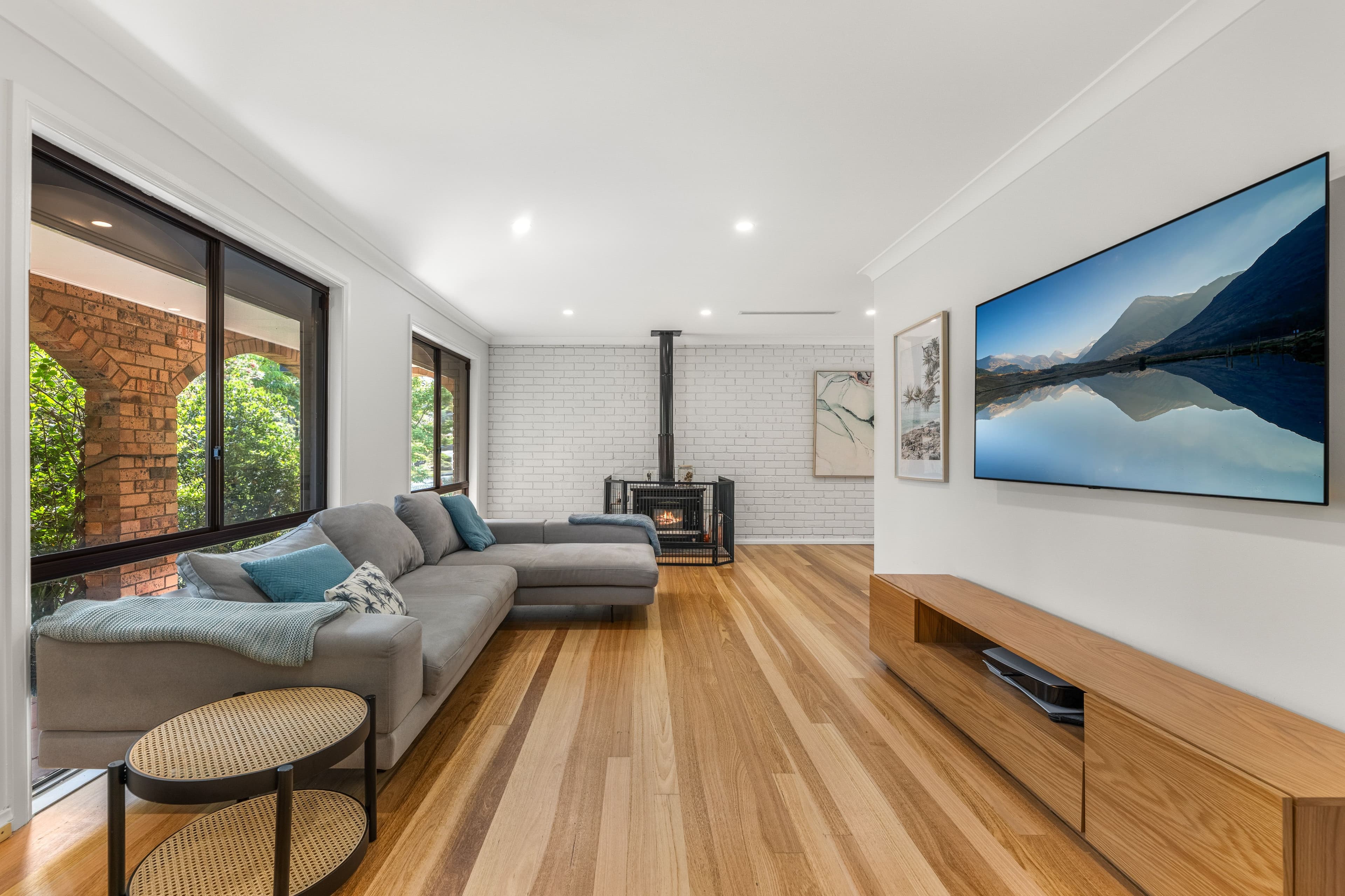6 Connor Place, Illawong NSW 2234, Illawong - Thumbnail 2