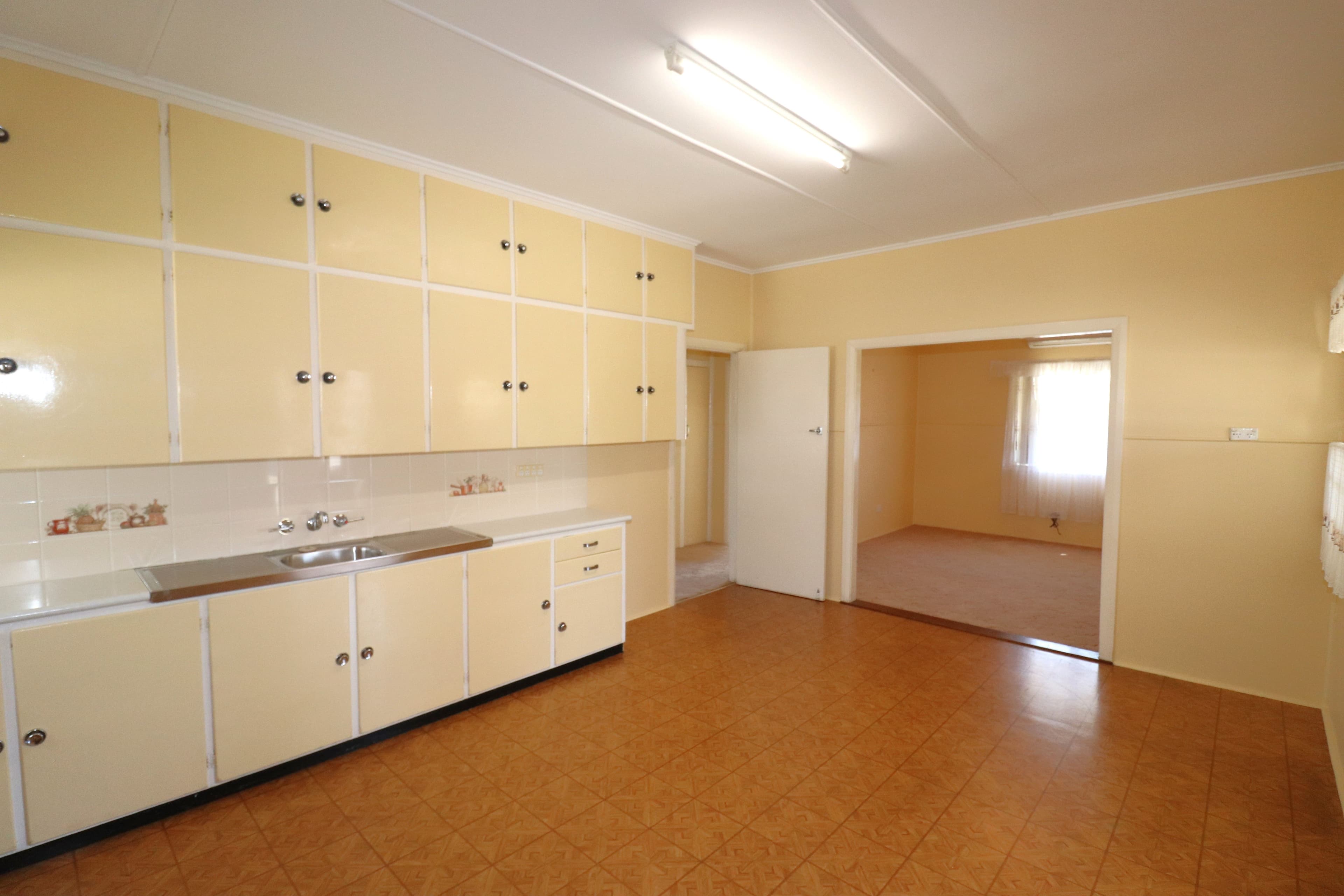 6 Wilga Street, Glen Innes NSW 2370, Glen Innes - Thumbnail 7