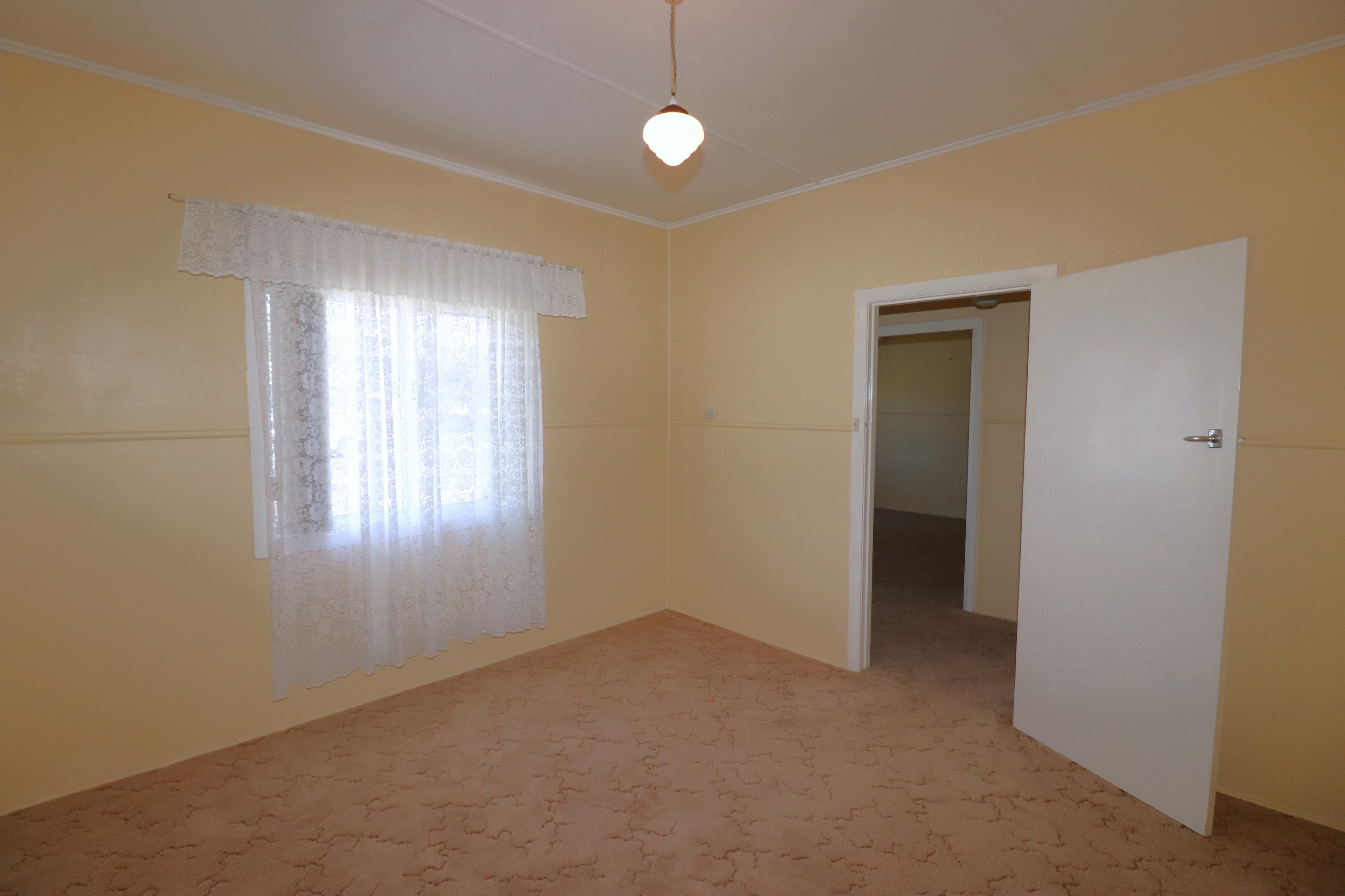 6 Wilga Street, Glen Innes NSW 2370, Glen Innes - Thumbnail 8