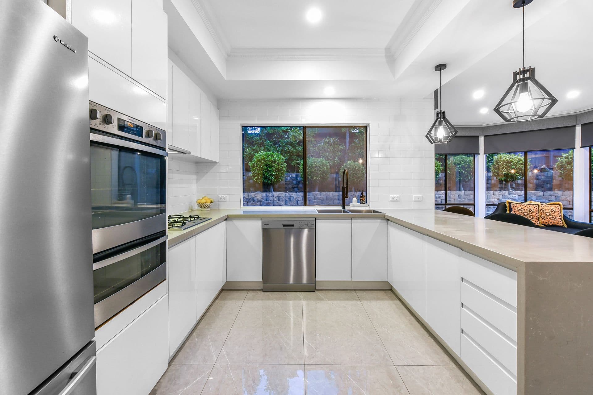 37 Highfielde Avenue, Berwick VIC 3806, Berwick - Thumbnail 4
