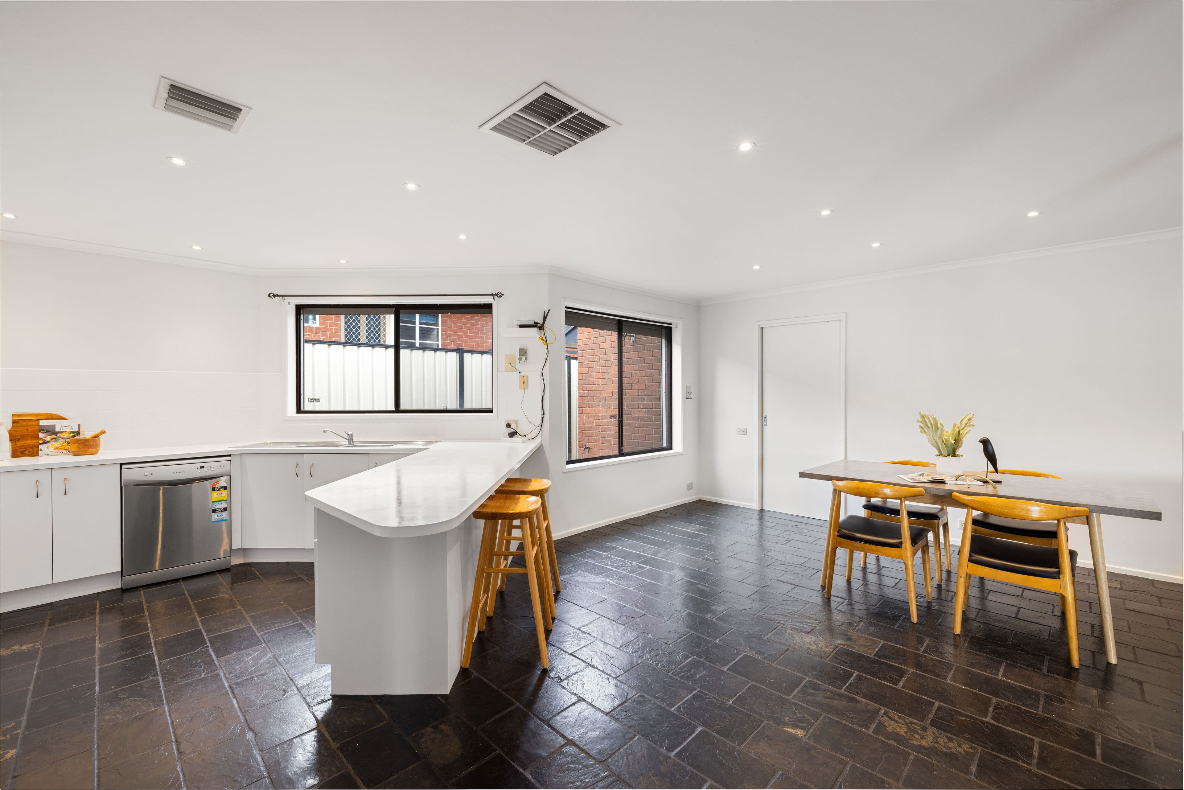 47 Paringa Boulevard, Meadow Heights VIC 3048, Meadow Heights - Thumbnail 7