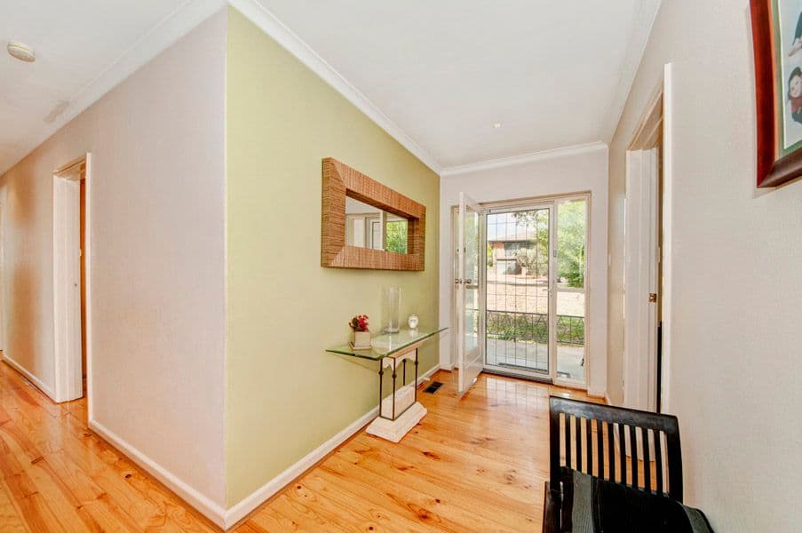 12 Leane Street, HUGHES ACT 2605, Hughes - Thumbnail 2