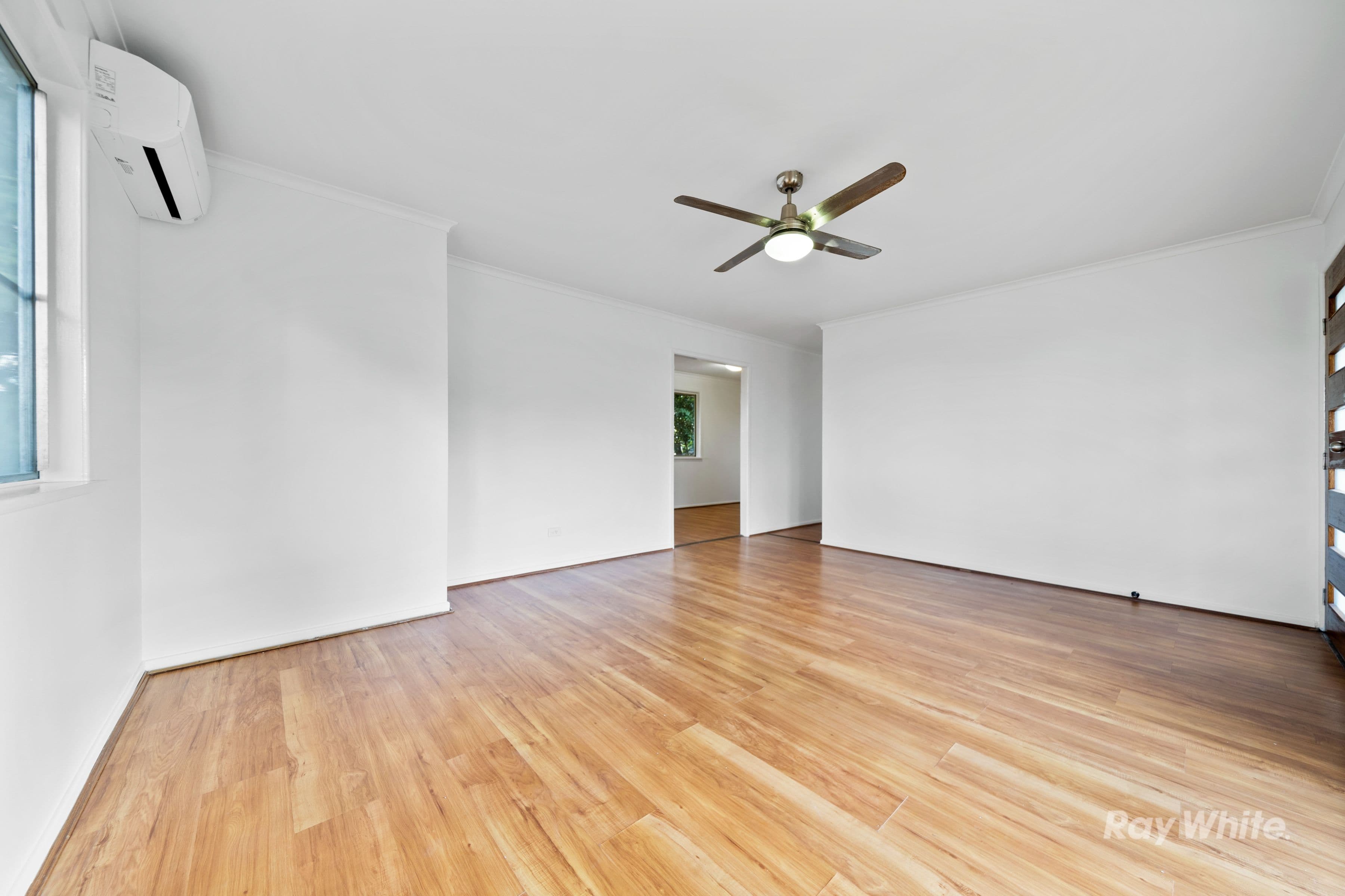 35 Queens Road, Kingston QLD 4114, Kingston - Thumbnail 3