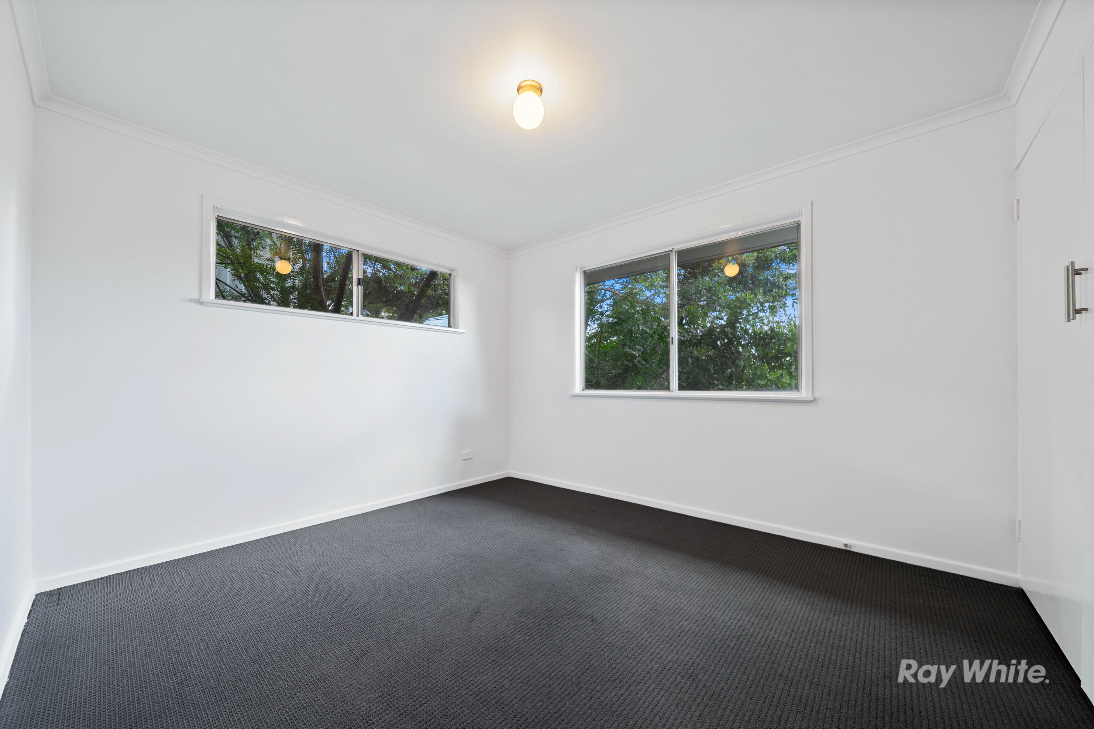 35 Queens Road, Kingston QLD 4114, Kingston - Thumbnail 6