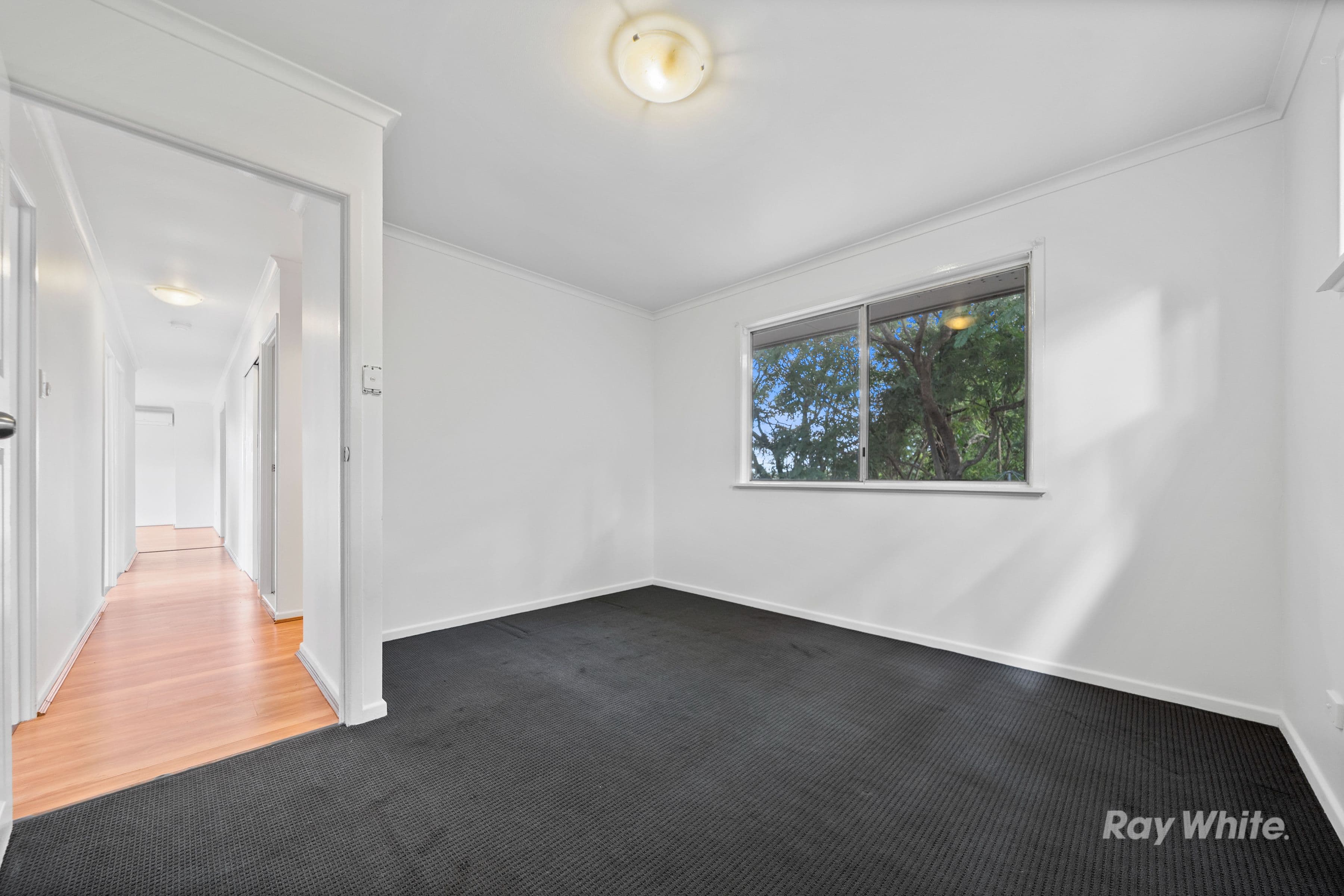 35 Queens Road, Kingston QLD 4114, Kingston - Thumbnail 7